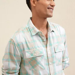 LOCOMOTIVE Men Cutaway Collar Other Checks Checked Cotton Relaxed Fit Casual Shirt-image-56