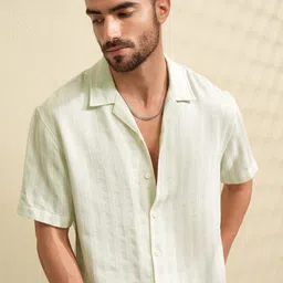 LOCOMOTIVE Textured Cuban Collar Relaxed Shirt-picture-27