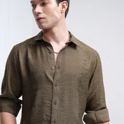 HIGHLANDER Men Cutaway Collar Textured Casual Shirt-image-11