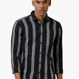 Voi Jeans Indigo Vertical Striped Spread Collar Pure Cotton Slim Fit Casual Shirt-image-64