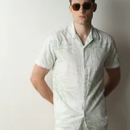 SELECTED  Cuban Collar Floral Printed Opaque Cotton Casual Shirt-picture-13