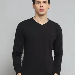 Cloak & Decker Men Solid V-Neck Cotton T-shirt-picture-29