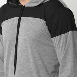 mack jonney VIMAL JONNEY Men Grey & Black Colourblocked Night suit image 2