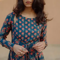 BAARO MASI Floral Printed Sequinned Muslin Crop Top With Skirt And Shrug image 2