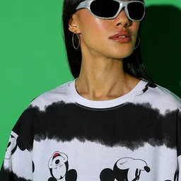 Bewakoof x Official Disney Merchandise Mickey Mouse Print Oversized Crop Top image 2