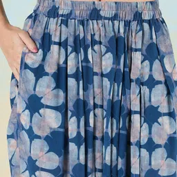 navyasa by liva Blooming Harmony Printed V-Neck Top With Harem Pants image 3