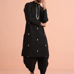 KISAH Floral Embroidered Regular Thread Work Kurta With Dhoti Pants image 3