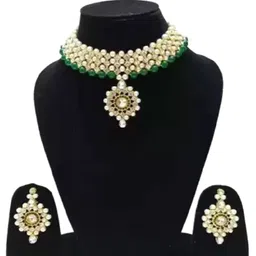 JMBW INTERNATIONAL Stone-Studded & Beaded Necklace With Earrings & Maang Tikka image 2