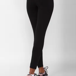 Reebok Women Ankle Length Slim-Fit Tights image 4