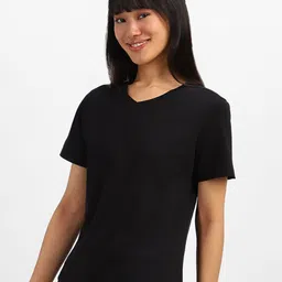 JUNEBERRY Women V-Neck Raw Edge T-shirt image 3