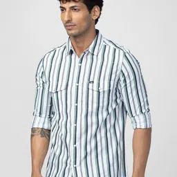 SPYKAR Men Slim Fit Striped Cotton Casual Shirt image 3