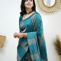 Sidhidata Embellished Zari Silk Blend Designer Banarasi Saree image 2