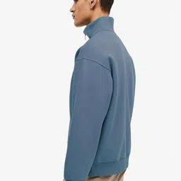 MISCHIEF MONKEY Men Solid Mock Collar Sweatshirt image 3