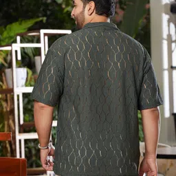 Instafab Plus Men Self Design Polo Collar Cotton T-shirt image 4