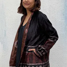 Chidiyaa Women Shawl Collar Floral Printed Casual Reversible Tailored Jacket image 4