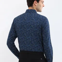 Allen Solly Men Spread Collar Geometric Printed Cotton Slim Fit Formal Shirt image 3