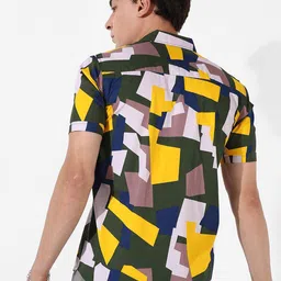 Campus Sutra Classic Geometric Printed Cotton Casual Shirt image 4