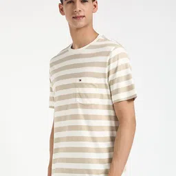Tommy Hilfiger Men Pockets T-shirt image 4