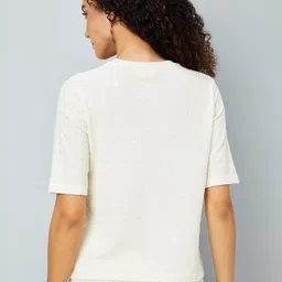 max Women V-Neck Pockets T-shirt image 5