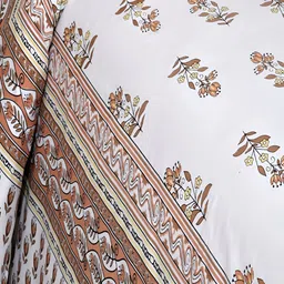 JAIPUR FABRIC White & Brown Floral Cotton 210 TC King Bedsheet With 2 Pillow Covers image 3