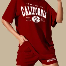 kshs Women Top & Shorts Set Maroon Printed image 2