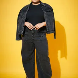 SASSAFRAS Curve Plus Size Washed Denim Jacket image 5
