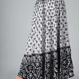 tankaviss Women Printed Regular White Skirt image 3