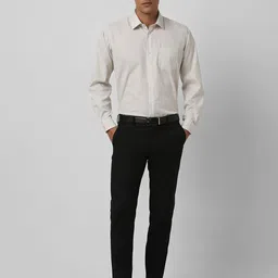 Van Heusen Men Spread Collar Micro Checked Cotton Formal Shirt image 2