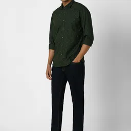 Peter England Casuals Men Slim Fit Opaque Micro Ditsy Printed Casual Shirt image 3