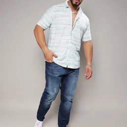 Instafab Plus Abstract Printed Classic Cotton Casual Shirt image 2