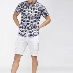 HIGHLANDER Men White Slim Fit Chevron Striped Casual Shirt-image-90