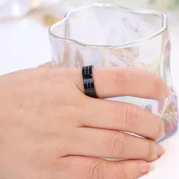 VIEN Men Cubic Zirconia Finger Ring image 4