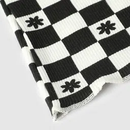 max Girls Checked Cotton T-shirt image 3
