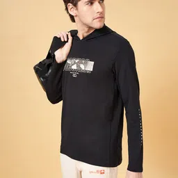 Ajile by Pantaloons Typography Printed Hooded Slim Fit T-shirt image 1