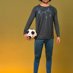 Campus Sutra Men Grey Geometric Printed Raglan Sleeves Sports T-shirt image 5