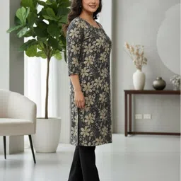 one clique shop Men Wool Kurta Pant Set image 3