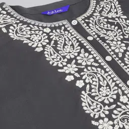 Ashlee Floral Embroidered Thread Work Kurta image 3