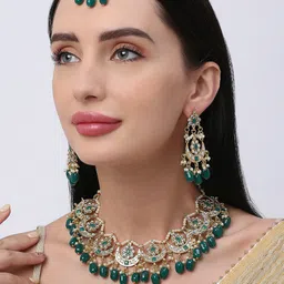 OOMPH Gold-Toned & Green Kundan-Studded & Pearl Beaded Jewellery Set-picture-32
