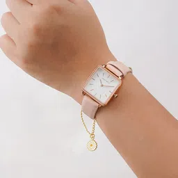 JOKER & WITCH Women Daisy Watch & Charm Gift Set JWWCSET12 image 5