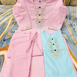 jashnnora Women Cotton Blend Kurta Pant Set image 1