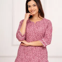 his&her Women Top & Pyjama Set Pink Printed image 4