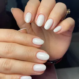 caterinachiara Long Lasting glossy liquid white nail polish image 4