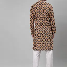 NEUDIS Men Black & Yellow Printed Kurta image 2
