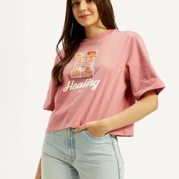 levi's Women's Typographic Print Boxy T-shirt image 1