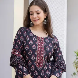 vaamsi Women's Floral Straight Printed Kurta Pant With Dupatta Set | kurta sets for woman image 3