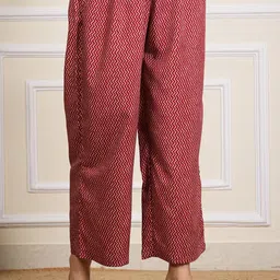 YASH GALLERY Floral Printed Mandarin Collar Anarkali Kurta with Trousers & Dupatta image 4