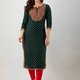 FASHION DEPTH Women Green & Red Geometric Kurta-image-51