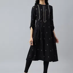 W Women Black Geometric Embroidered Thread Work Kurta-picture-37