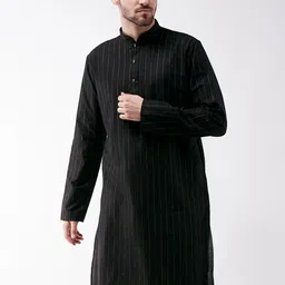 VASTRAMAY Men Black & Gold-Toned Striped Kurta-image-12