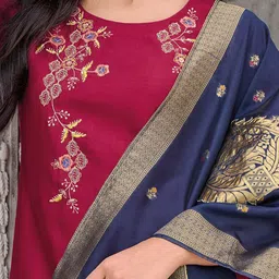 VredeVogel Floral Embroidered Thread Work Straight Kurta & Trousers With Dupatta image 2